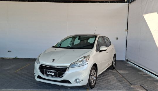 Peugeot • 208