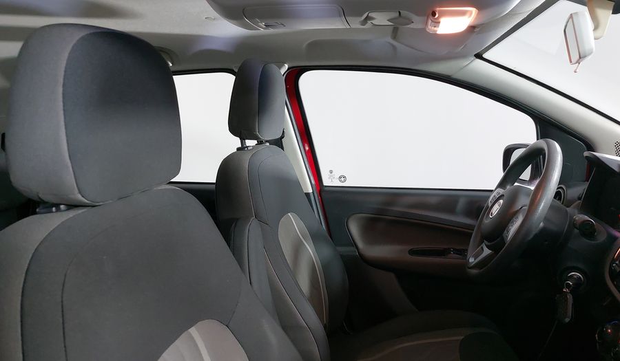 Fiat Uno 1.4 WAY PANTALLA Hatchback 2020