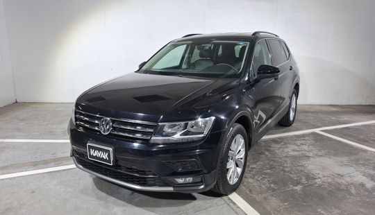 Volkswagen • Tiguan