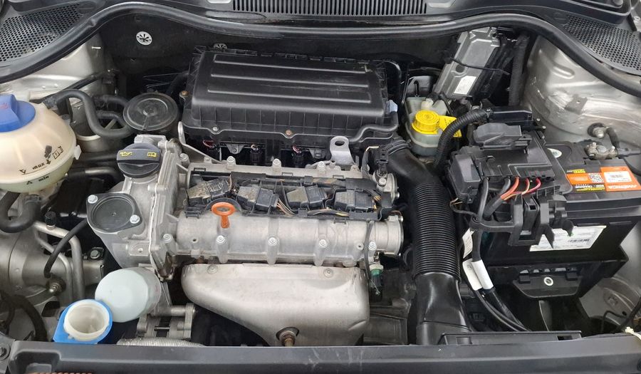 Volkswagen Vento 1.6 ACTIVE TIPTRONIC Sedan 2014