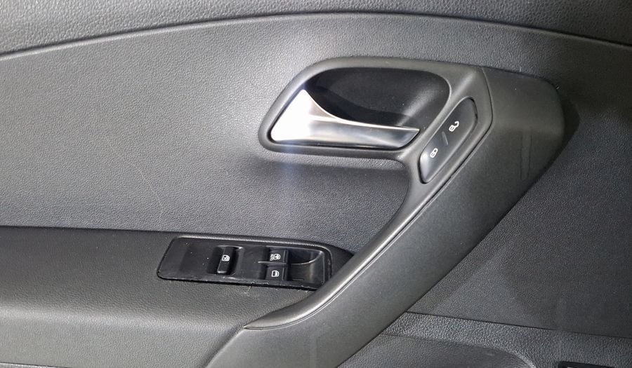 Volkswagen Vento 1.6 ACTIVE TIPTRONIC Sedan 2014