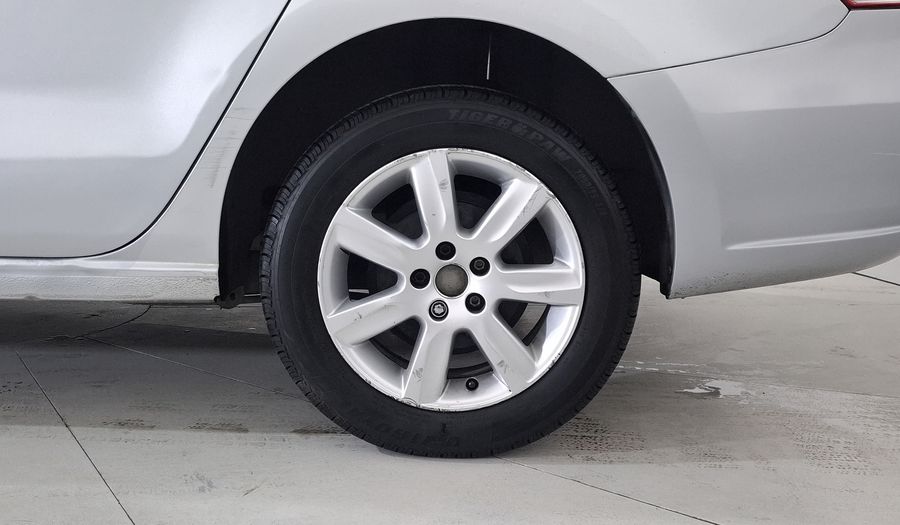 Volkswagen Vento 1.6 ACTIVE TIPTRONIC Sedan 2014