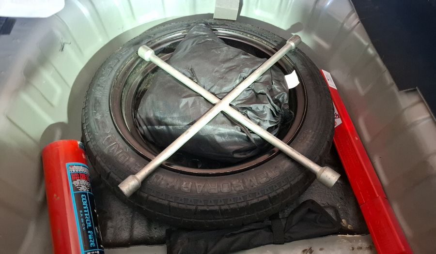 Nissan Versa 1.6 SENSE Sedan 2024