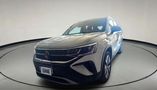 Volkswagen • Taos