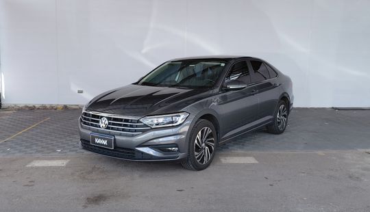 Volkswagen • Vento