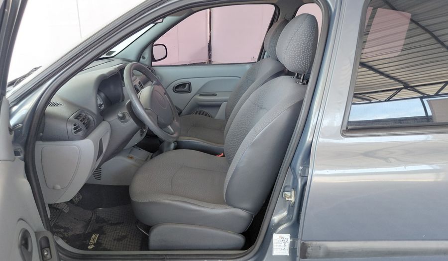 Renault Clio PACK PLUS Hatchback 2010