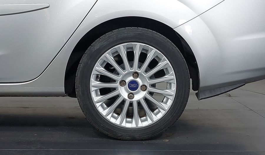 Ford Fiesta 1.6 16V TIVCT SEDAN TITANIUM POWERSHIFT Sedan 2014