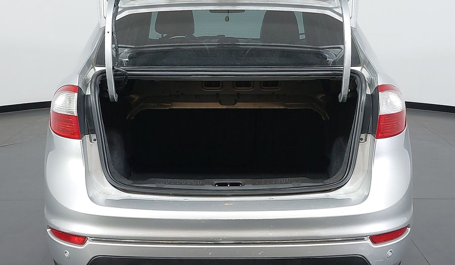 Ford Fiesta 1.6 16V TIVCT SEDAN TITANIUM POWERSHIFT Sedan 2014