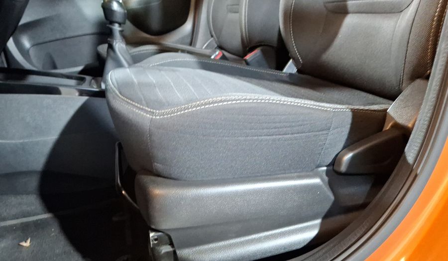 Renault Kwid 1.0 BITONO Hatchback 2021