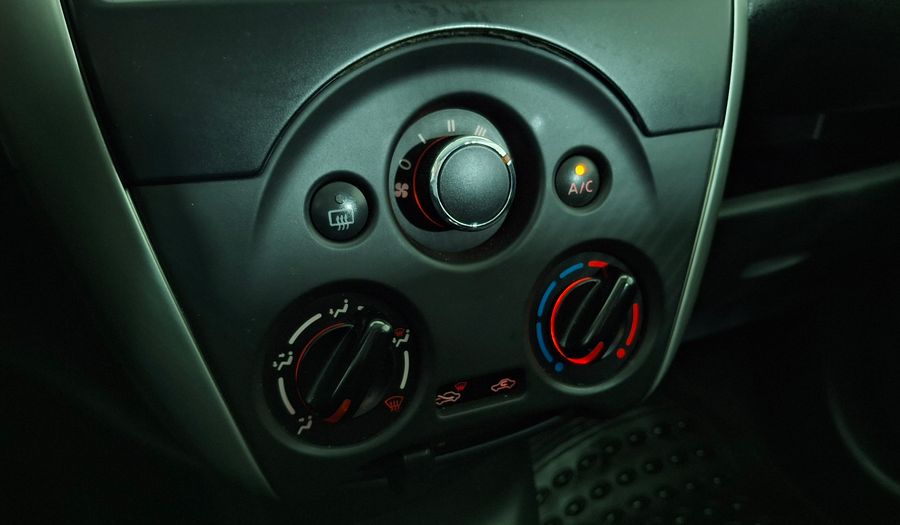 Nissan Versa 1.6 V-DRIVE Sedan 2022