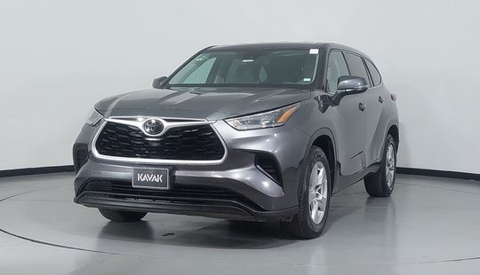 Toyota • Highlander