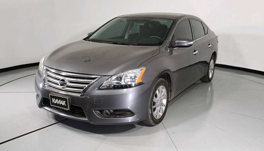 Nissan • Sentra