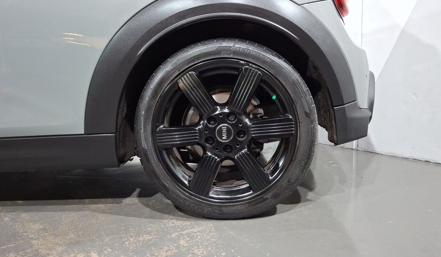 Mini Cooper S 2.0 COOPER CLASSIC DCT Hatchback 2023