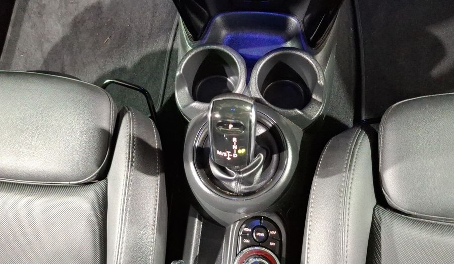 Mini Cooper S 2.0 COOPER CLASSIC DCT Hatchback 2023