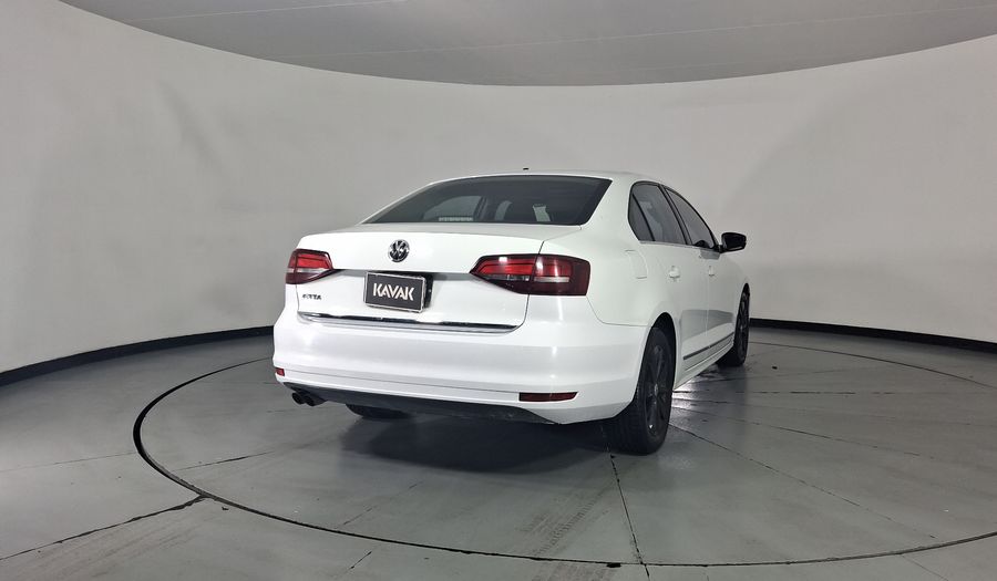 Volkswagen Jetta 2.5 COMFORTLINE TIP. BOLSAS AIRE DEL. Sedan 2017