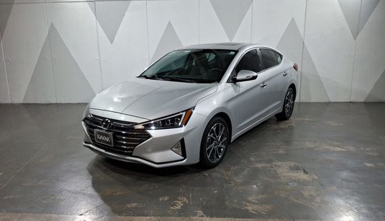 Hyundai • Elantra