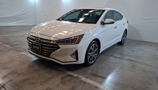 Hyundai • Elantra