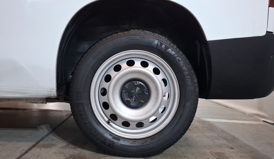 Peugeot Partner 1.2 PURETECH MAXI Van 2022