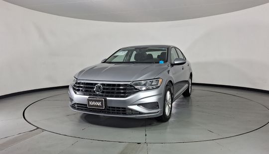 Volkswagen • Jetta