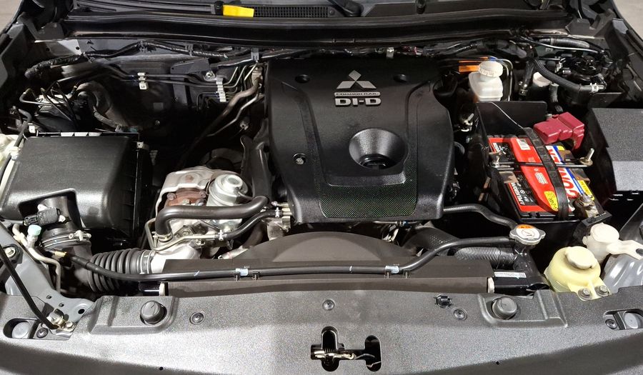 Mitsubishi L200 2.4 GLX DIESEL 4WD Pickup 2022