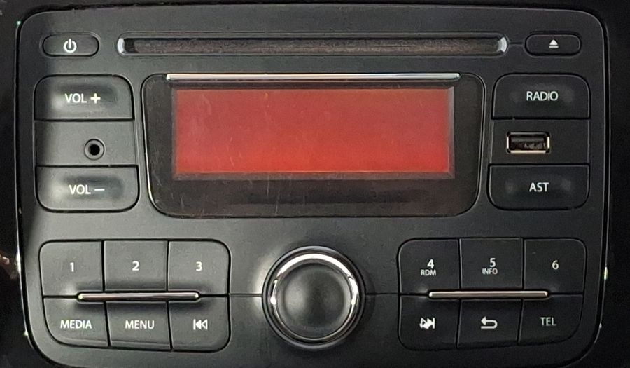 Renault Logan 1.6 EXPRESSION MT Sedan 2015