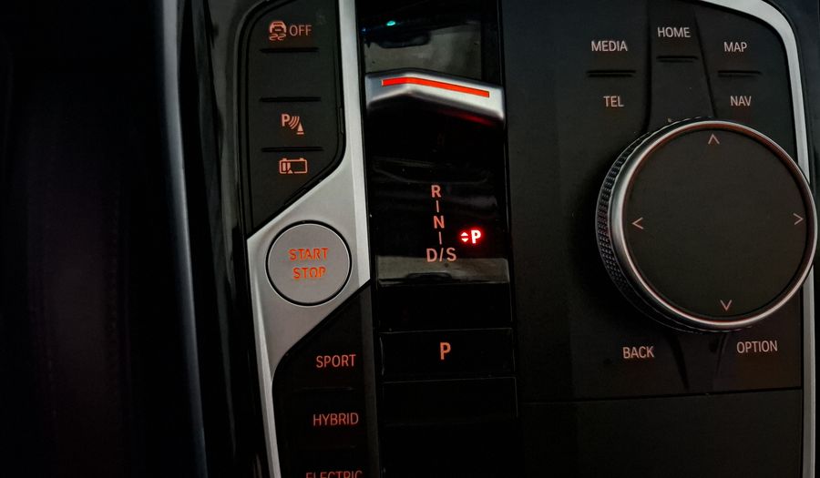 Bmw Serie 3 2.0 330E PHEV AUTO Sedan 2023