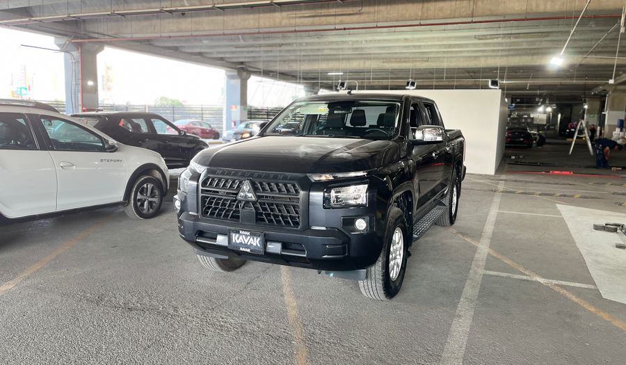 Mitsubishi L200 2.4 GLX GASOLINA Pickup 2025