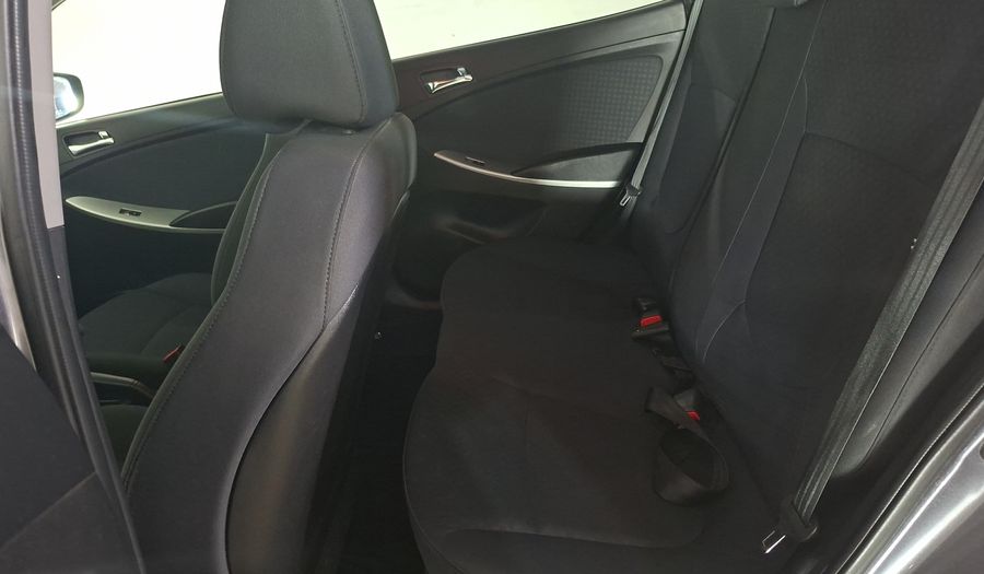 Hyundai Accent 1.6 RB GLS AC 2AB ABS Hatchback 2014