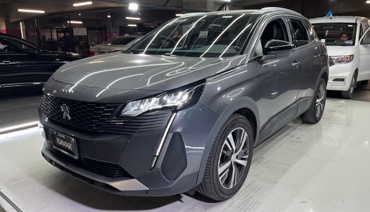 Peugeot • 3008