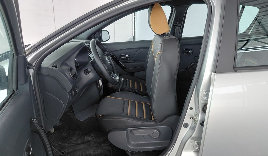 Renault Sandero Stepway 1.6 ZEN Hatchback 2023