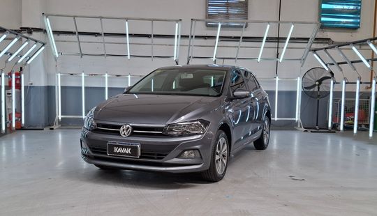 Volkswagen • Polo