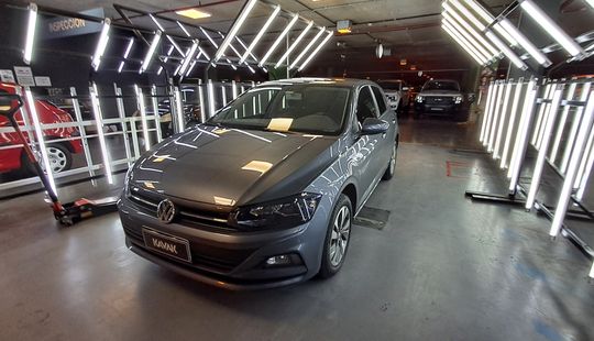 Volkswagen • Polo