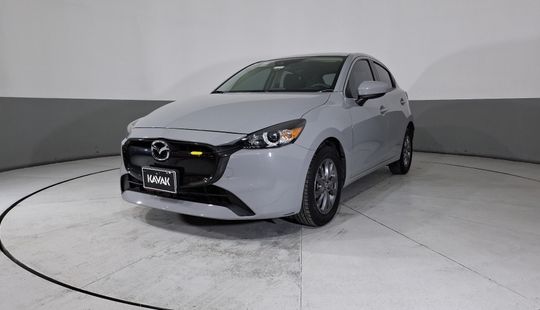 Mazda • Mazda 2