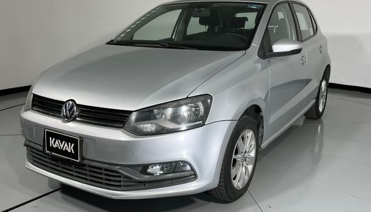 Volkswagen • Polo