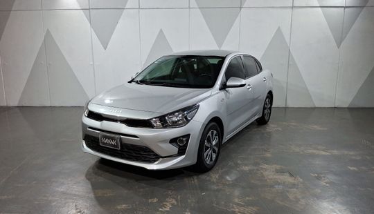 2022 • 19,095 km • Automático