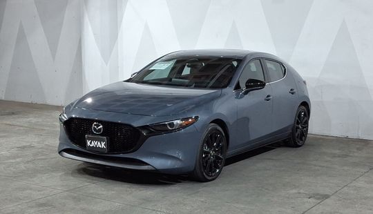 Mazda • Mazda 3