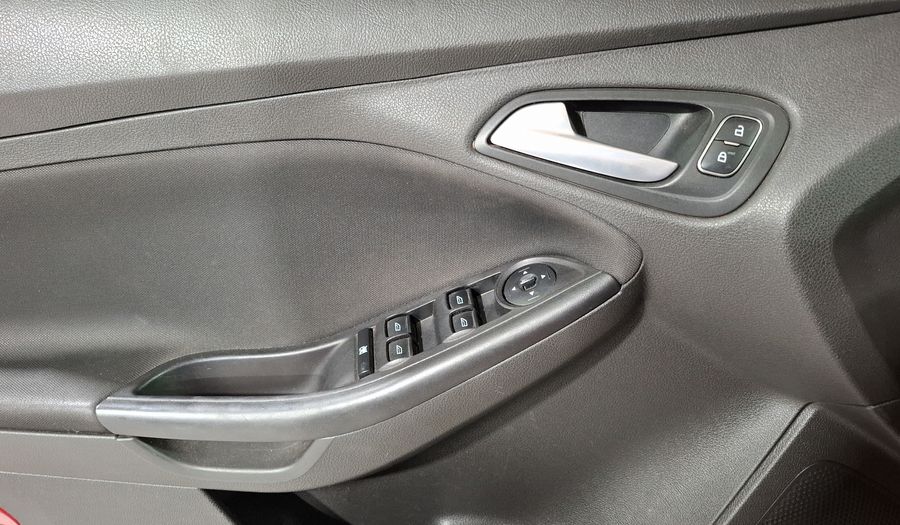 Ford Focus 2.0 SE DCT 5PTAS Hatchback 2018