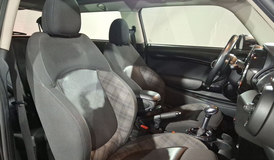 Mini Cooper S 2.0 COOPER CHILI AT Hatchback 2017