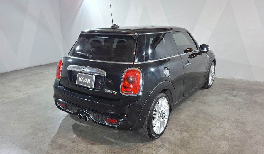 Mini Cooper S 2.0 COOPER CHILI AT Hatchback 2017