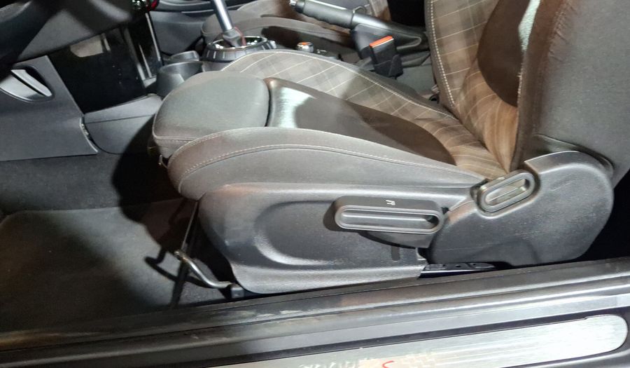 Mini Cooper S 2.0 COOPER CHILI AT Hatchback 2017