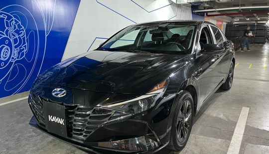 Hyundai • Elantra