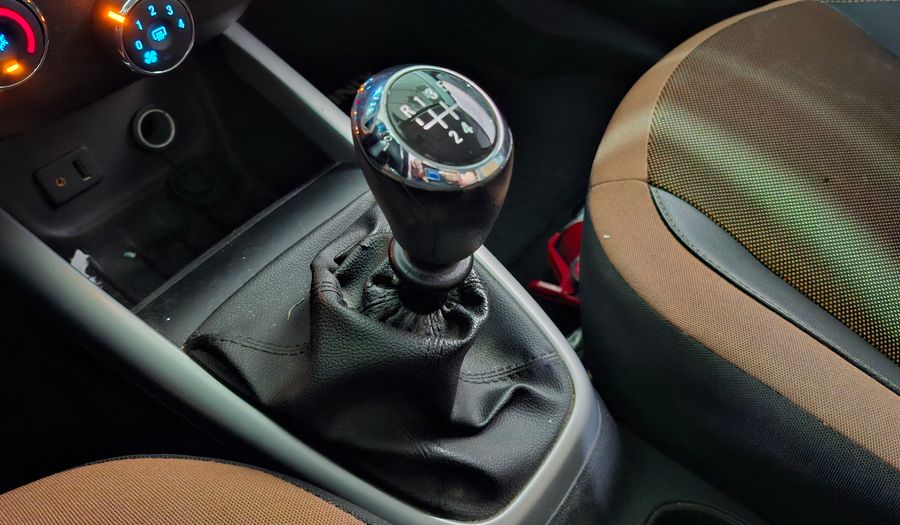 Chevrolet Onix 1.4 ACTIV Hatchback 2018