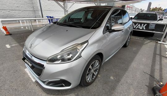 Peugeot • 208