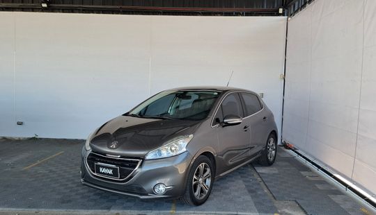 Peugeot • 208