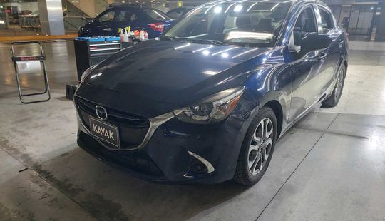 Mazda • Mazda 2