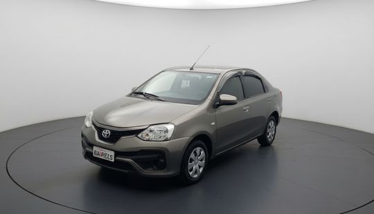 Toyota • Etios