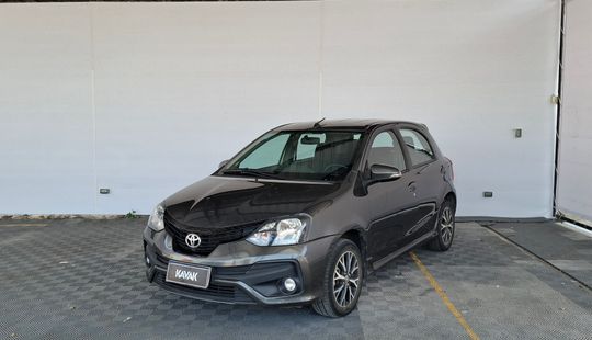 Toyota • Etios