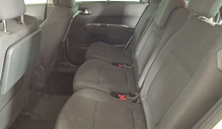 Peugeot 5008 2.0 HDI ALLURE AUTO Minivan 2015