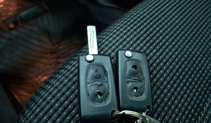 Peugeot 5008 2.0 HDI ALLURE AUTO Minivan 2015