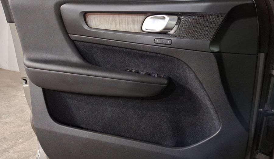 Volvo Xc40 2.0 T4 INSCRIPTION AUTO Suv 2020